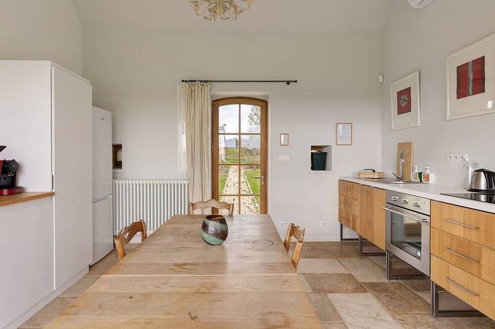 Location de vacances pour 2 personnes, avec jardin et piscine à Ambillou