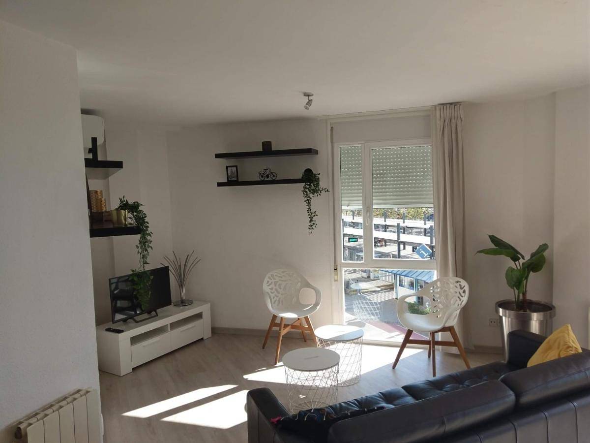 Appartement entier, Luxury Apartment Accommodation, next to beach & train station Calella in Calella, Costa del Maresme