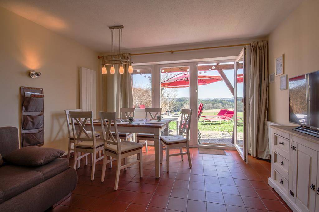 Ferienhaus in Zandt mit Garten, Terrasse und Grill in Zandt, Ostbayern