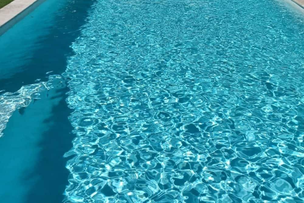 Appartement entier, Appartement avec piscine et jardin in Boisset-et-Gaujac, Région d'Alès