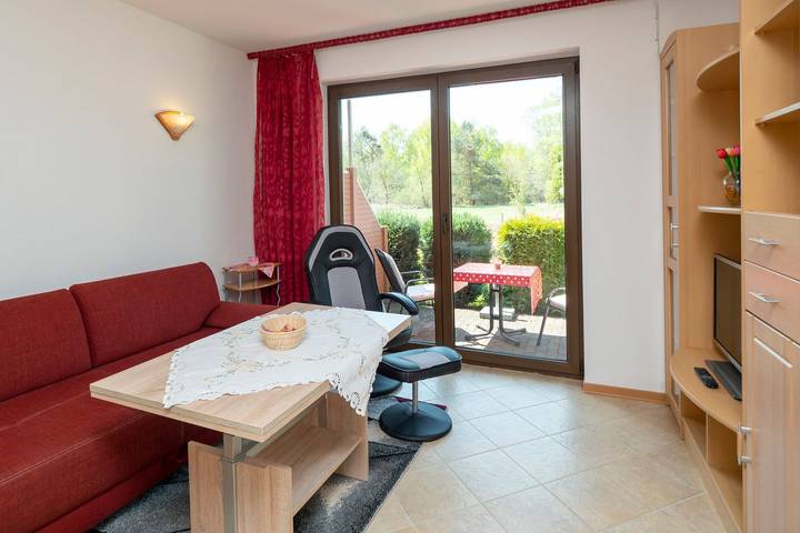 Ferienwohnung für 2 Personen, mit Garten am Saaler Bodden - 2