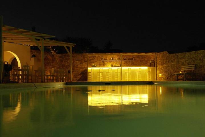 Hôtel pour 3 personnes, avec jardin ainsi que piscine et vue, animaux acceptés dans Koufonisia - 4