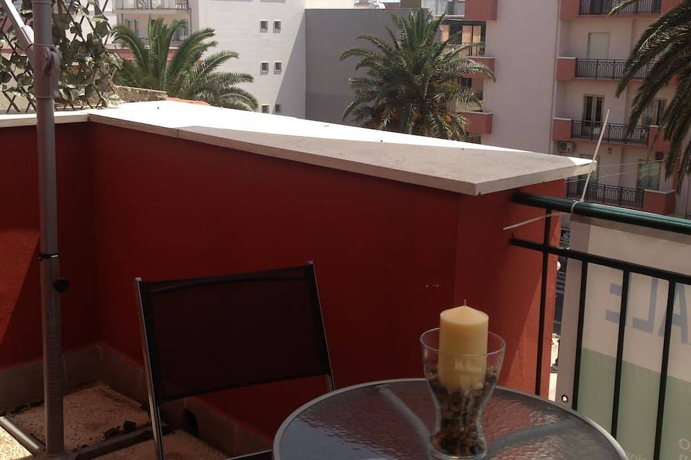 Appartamento intero, Attico nella piazza pricipale del paese. Vicino al mare alle terme allo shopping in Margherita di Savoia, Barletta-Andria-Trani