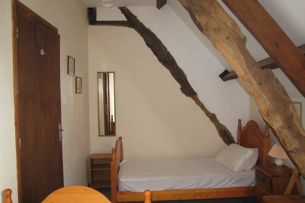 Emplacement rural relaxant in Marzan, Côte des Mégalithes