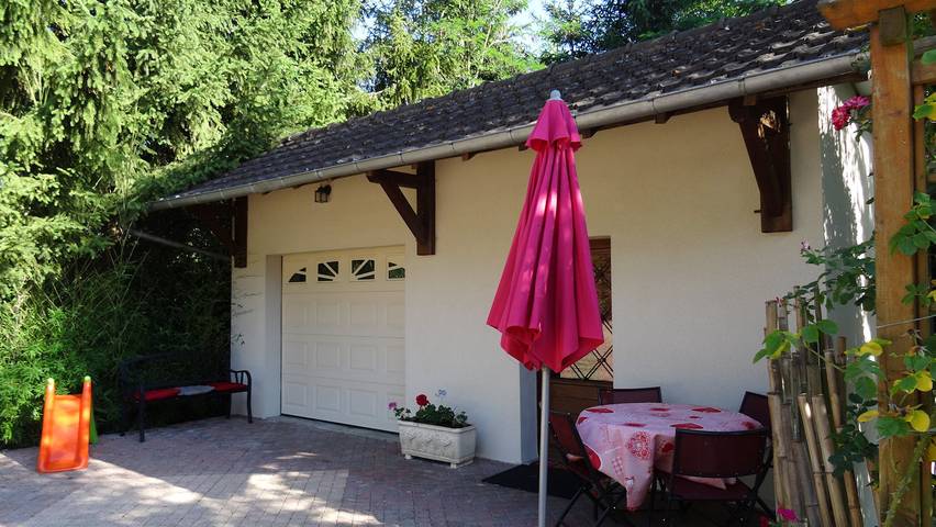 Gîte pour 4 personnes, avec jardin et terrasse