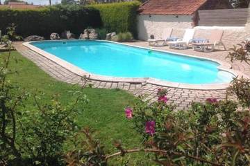 Gîte pour 6 personnes, avec jardin, animaux acceptés dans Val en Vignes