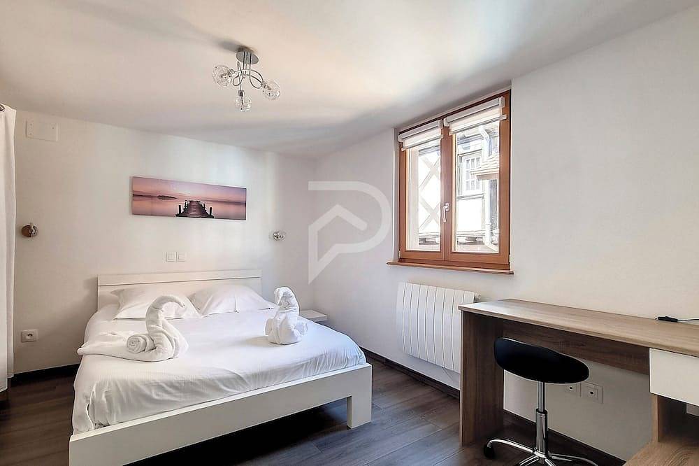 Entire apartment, Le Zen d'Eguisheim, Le Zen à Eguisheim, séjour détente au cœur du village médiéval in Eguisheim, Parc naturel régional des Ballons des Vosges