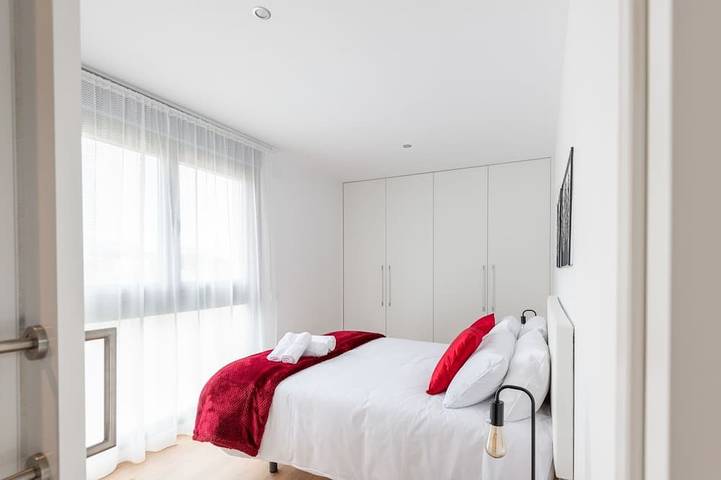 Ganze Wohnung, Arturo Soria - 1 Schlafzimmer Duplex mit Terrasse in Madrid, Área Metropolitana de Madrid