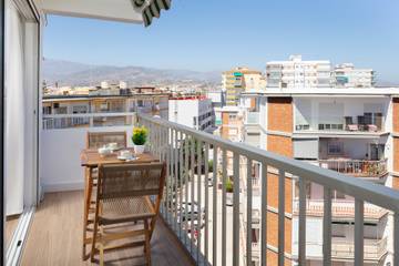 Holiday Rental for 4 People in Playa de Torre del Mar, Vélez-Málaga, Photo 2