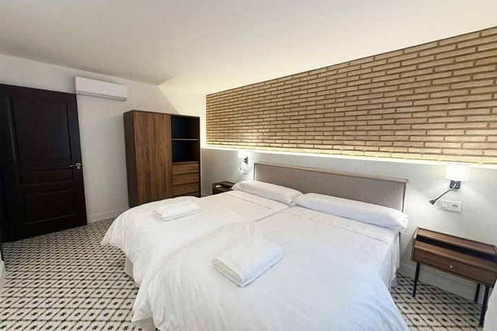 Apartamento de vacaciones para 2 personas, con vistas y jardín además de terraza y piscina - 1