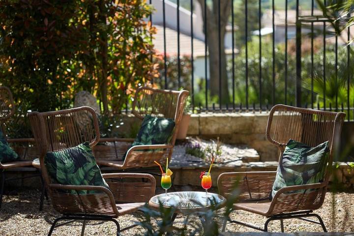 Hôtel pour 4 personnes, avec jardin et piscine, animaux acceptés à Nézignan-l'Évêque - 4