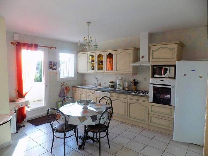 Location de vacances pour 6 personnes, avec terrasse et jardin dans Courlay Sur Mer - 4