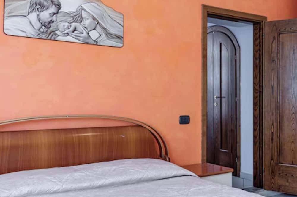 Apartamento entero, Acogedora casa inmersa en los viñedos del Chianti florentino,se admiten mascotas in Certaldo, Chianti