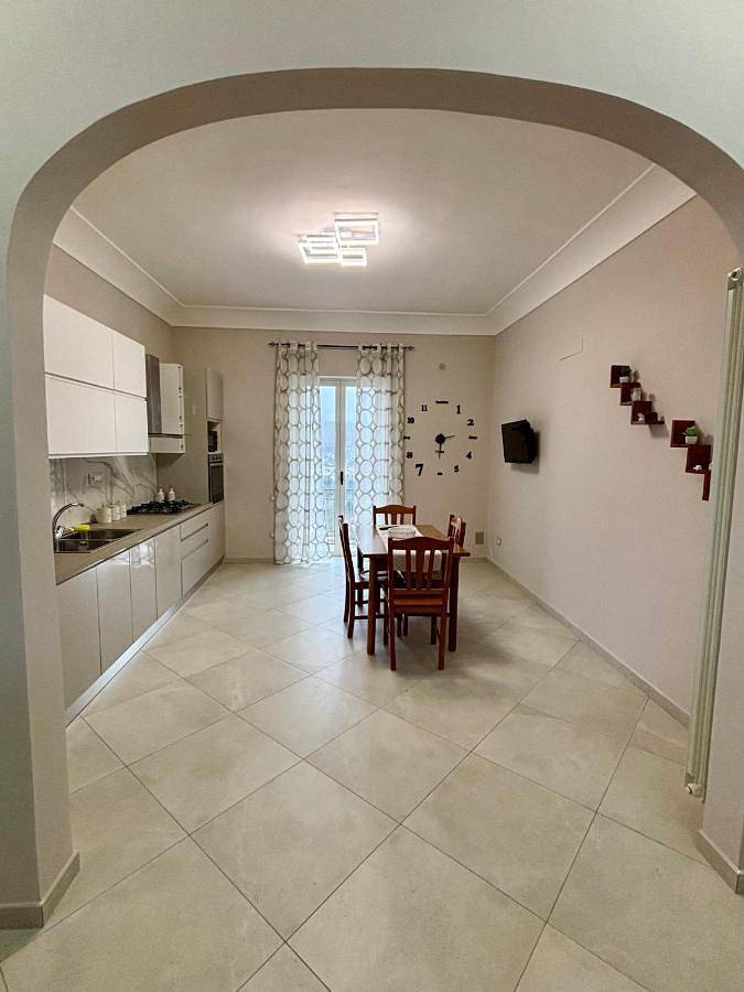Casa vacanza per 5 persone, con balcone e panorama in Tramonti