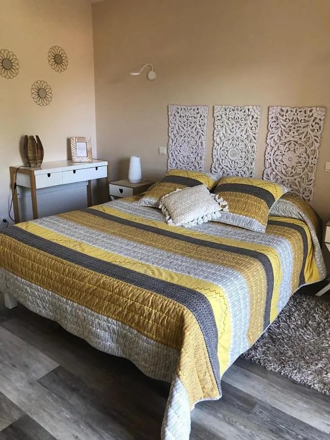 Casa de huéspuedes para 2 personas, con jardín y vistas además de piscina y terraza - 1