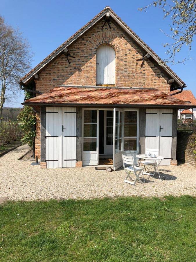 Chambre d’hôte pour 2 personnes, avec vue sur le lac ainsi que vue et jardin à Salbris - 3