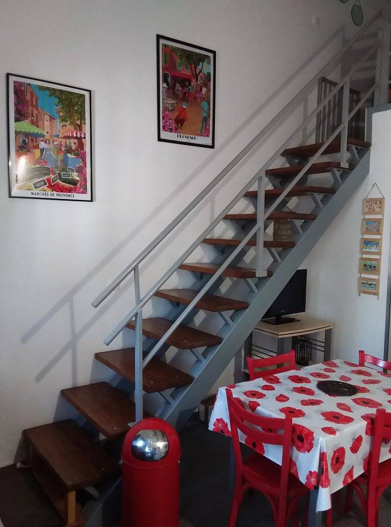 Petite maison à 10 min à pied du village, parking, Wifi, clim. in Saint-Rémy-de-Provence, Région d'Arles