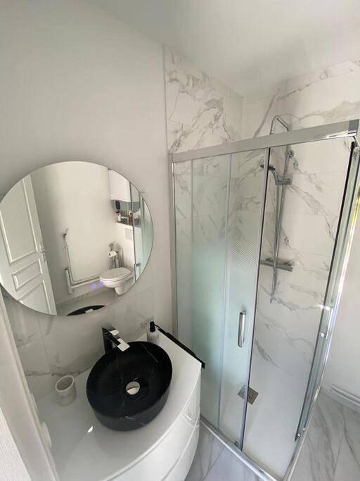 One-Bedroom House in Dammarie-les-Lys, Seine-et-Marne