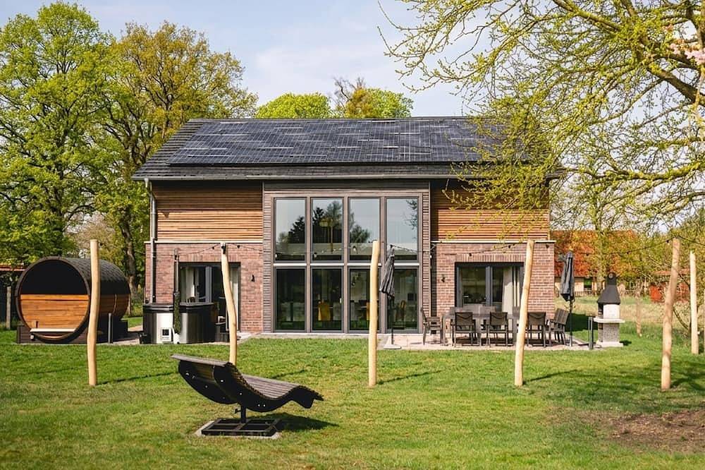 Villa Freiraum, 20 Gäste, Sauna, Hottub-Pool in Boek, Rechlin