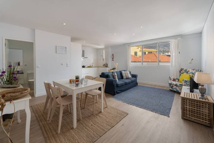 Apartamento de férias para 4 pessoas, com Varanda e Terraço no Funchal