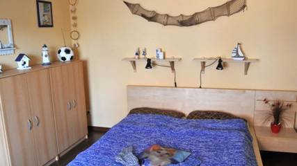 Ferienwohnung für 2 Personen, mit Terrasse und Garten, kinderfreundlich in Saal