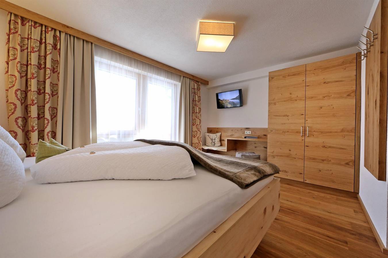 Ferienwohnung Panorama in Aschau im Zillertal, Ski-Optimal Hochzillertal