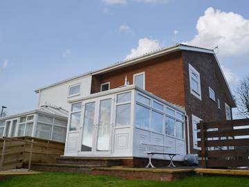 Log Cabin for 2 People in Benthall, Northumberland Coast, Photo 1