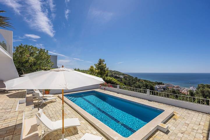 Villa for 6 people in Salema