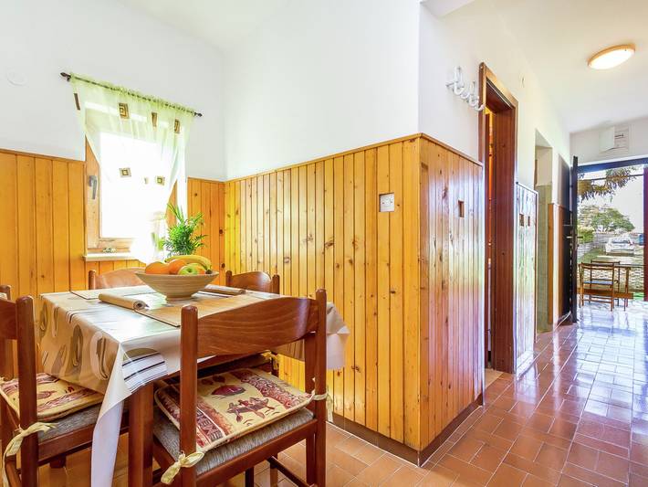 Ferienhaus für 4 Personen, mit Garten, kinderfreundlich in Pula