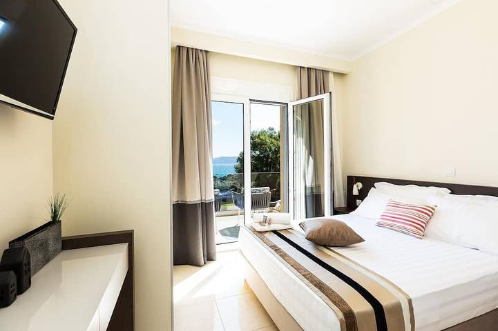 Harmony Villa - entspannen Sie an Ihrem eigenen Privatstrand! Absolute Privatsphäre! In der Nähe von Geschäften! in Chania und Umgebung