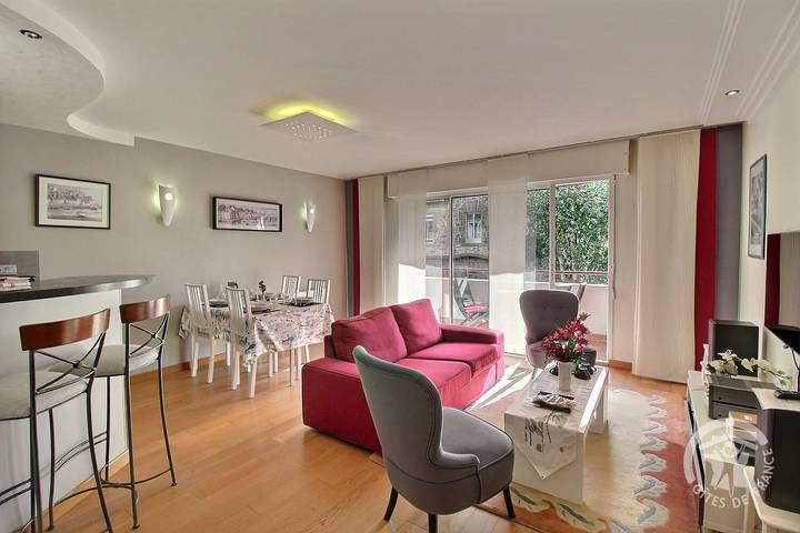 Gîte pour 4 personnes, avec jardin dans Plage Trestraou - 3