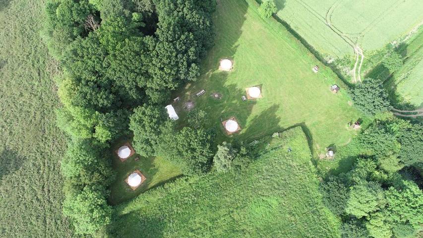 Glamping for 5 people, with Garden and View in Norwich