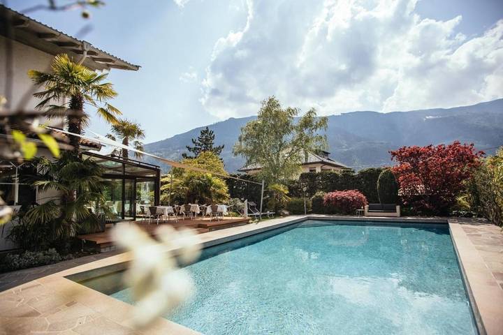 Hotel für 2 Personen, mit Balkon und Terrasse sowie Garten und Pool