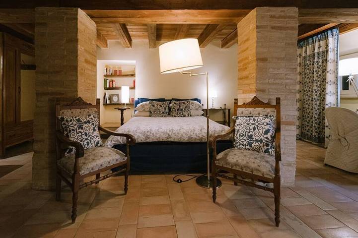 Suite a Palazzo, centro storico, a 7km dal mare. in Fermo (Villaggio), Fermo