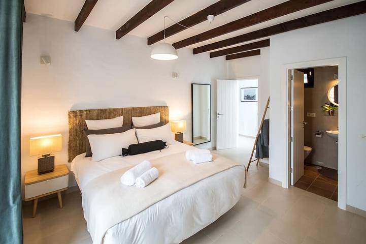 Luxury Lanzarote Super Villa 7 Bedrooms / 8 Bathrooms in Mácher, Tías
