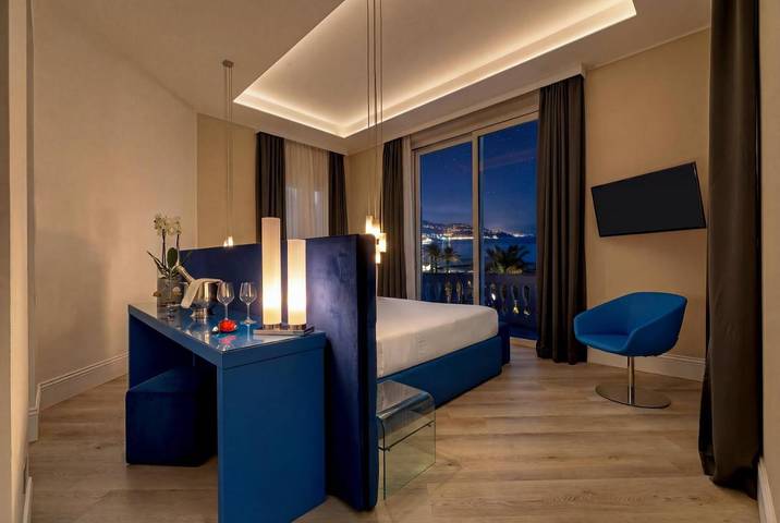 Hôtel pour 2 personnes, avec Terrasse et Jardin ainsi que Piscine et Vue