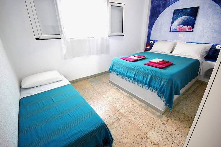 Ganze Wohnung, La Luna Blu Apartment \"Sole\", Meerblick, 500 Meter vom Strand entfernt in Ferma, Lasithi