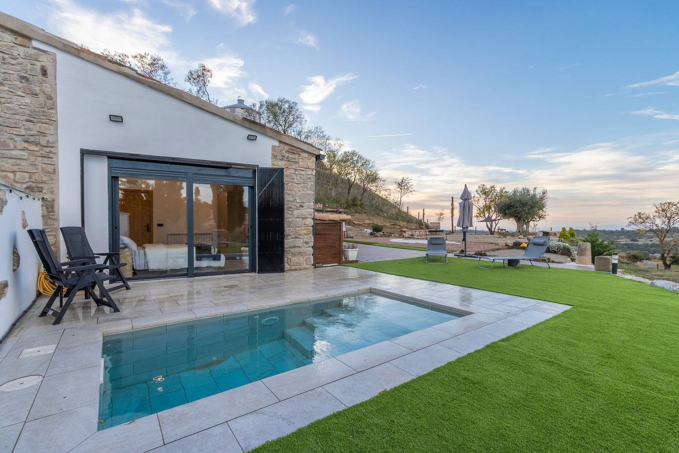 Cantó El Sech: Casa Rural con Piscina Privada in Montolíu de Cervera, Costers del Segre