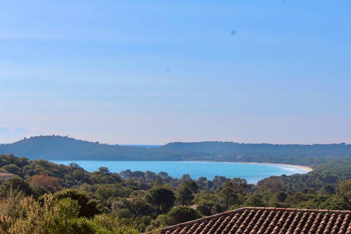 Location de vacances pour 6 personnes, avec jardin ainsi que terrasse et piscine dans Pinarellu - 4