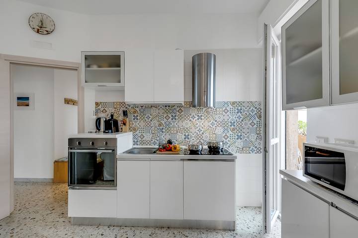 Appartamento intero, Casa Pepitas apt sea front Monopoli in Cala Porta Vecchia, Monopoli