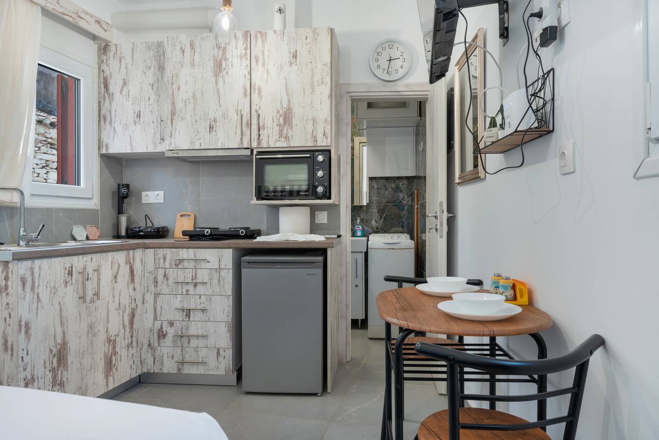 Hel enrumslägenhet, Villa 'Christina 2 Kythnos' with Sea View, Wi-Fi and Air Conditioning in Kythnos