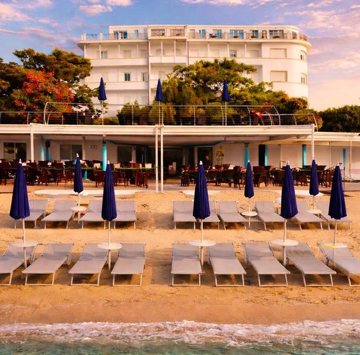 Hotel, mit Whirlpool und Garten sowie Pool und Sauna