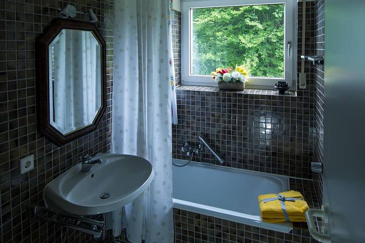 Ferienwohnung für 2 Personen, mit Garten und Balkon in Ravensburg - 3