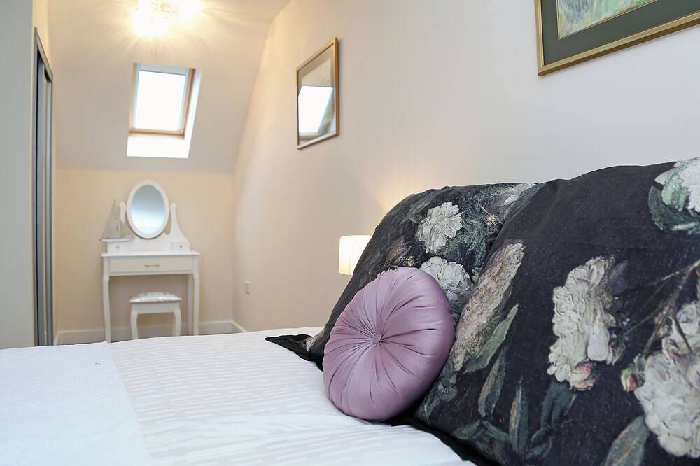 3 bedroom accommodation in Felixstowe in Felixstowe, Suffolk