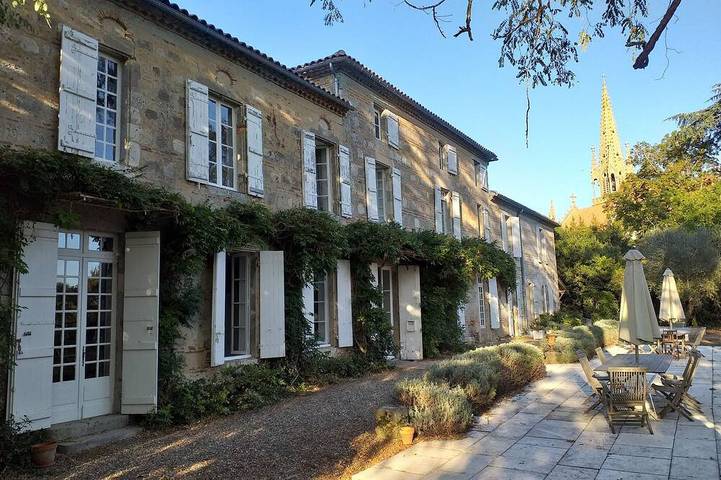 Location de vacances pour 18 personnes, avec jardin et terrasse à Puch-d'Agenais