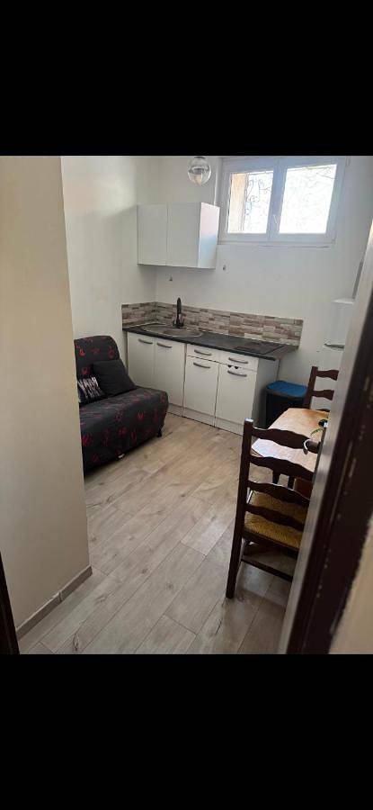Gîte pour 4 personnes, avec Balcon et Vue dans Theatre Moliere Scene Nationale - 3