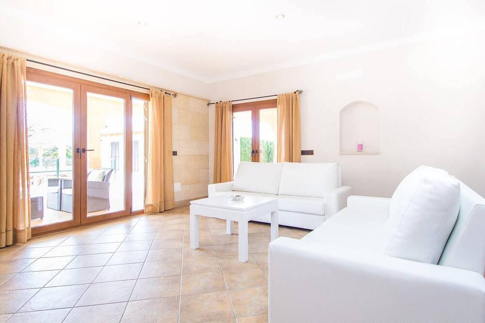 Preciosa casa en Ses Salines in Es Llombards, Santanyí