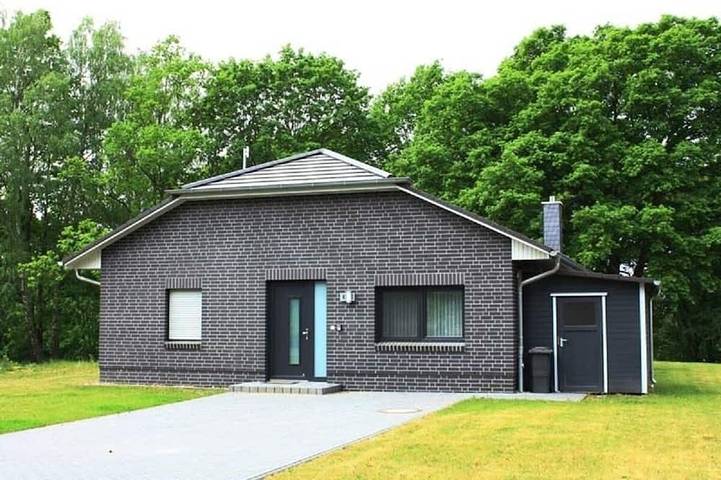 Ferienhaus für 4 Personen, mit Garten und Sauna, mit Haustier