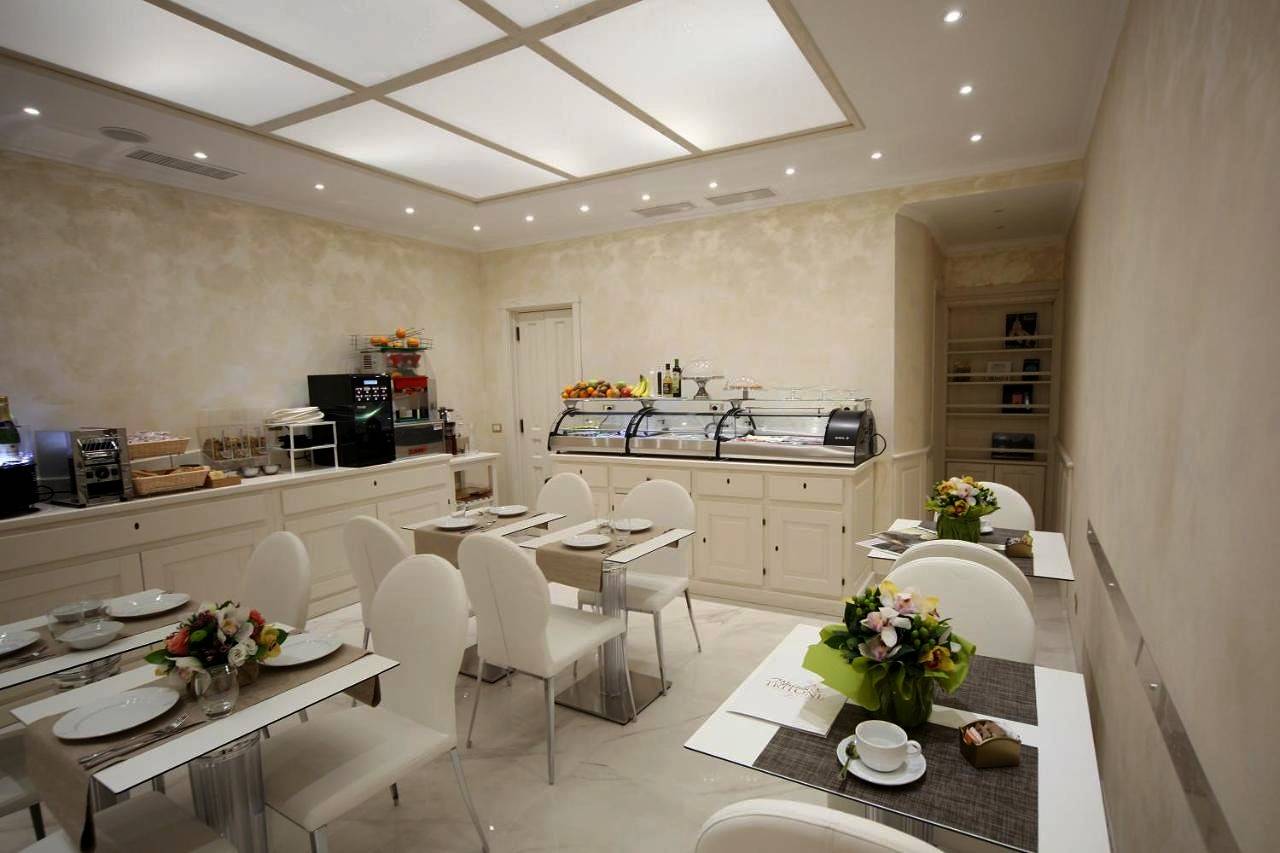 Maison Tritone in Centre de Rome, Rome
