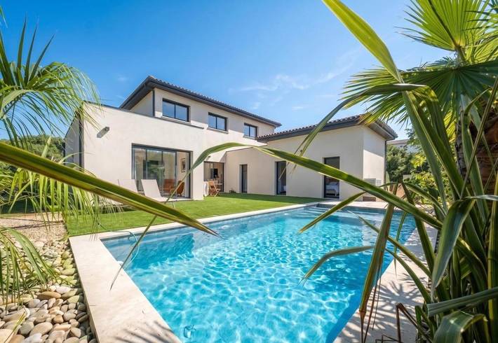 Villa pour 8 personnes, avec jardin ainsi que piscine et vue - 1